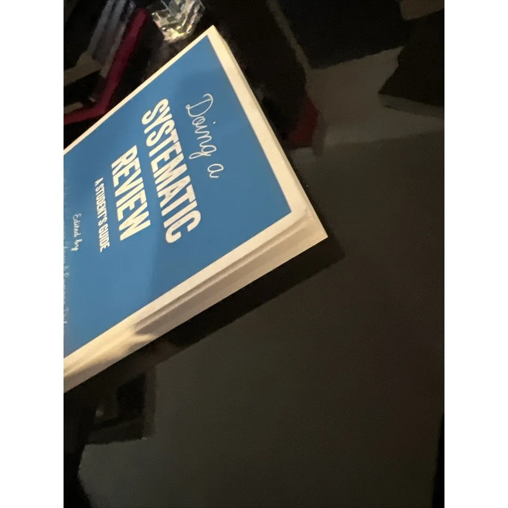 Doing a Systematic Review : A Student's Guide Paperback